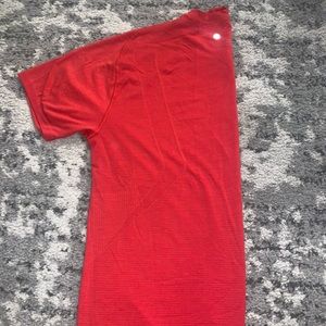 Lululemon Metal Vent Tech